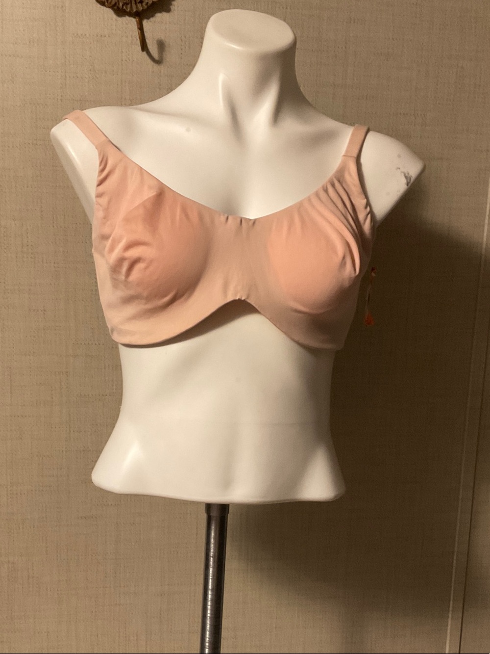 Natori Peach Nude Seamless Underwire Bra